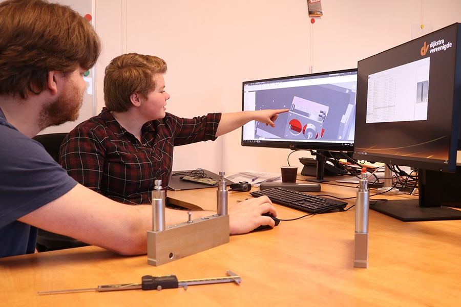 Stagiaire Charlotte bij Dijkstra Vereenigde